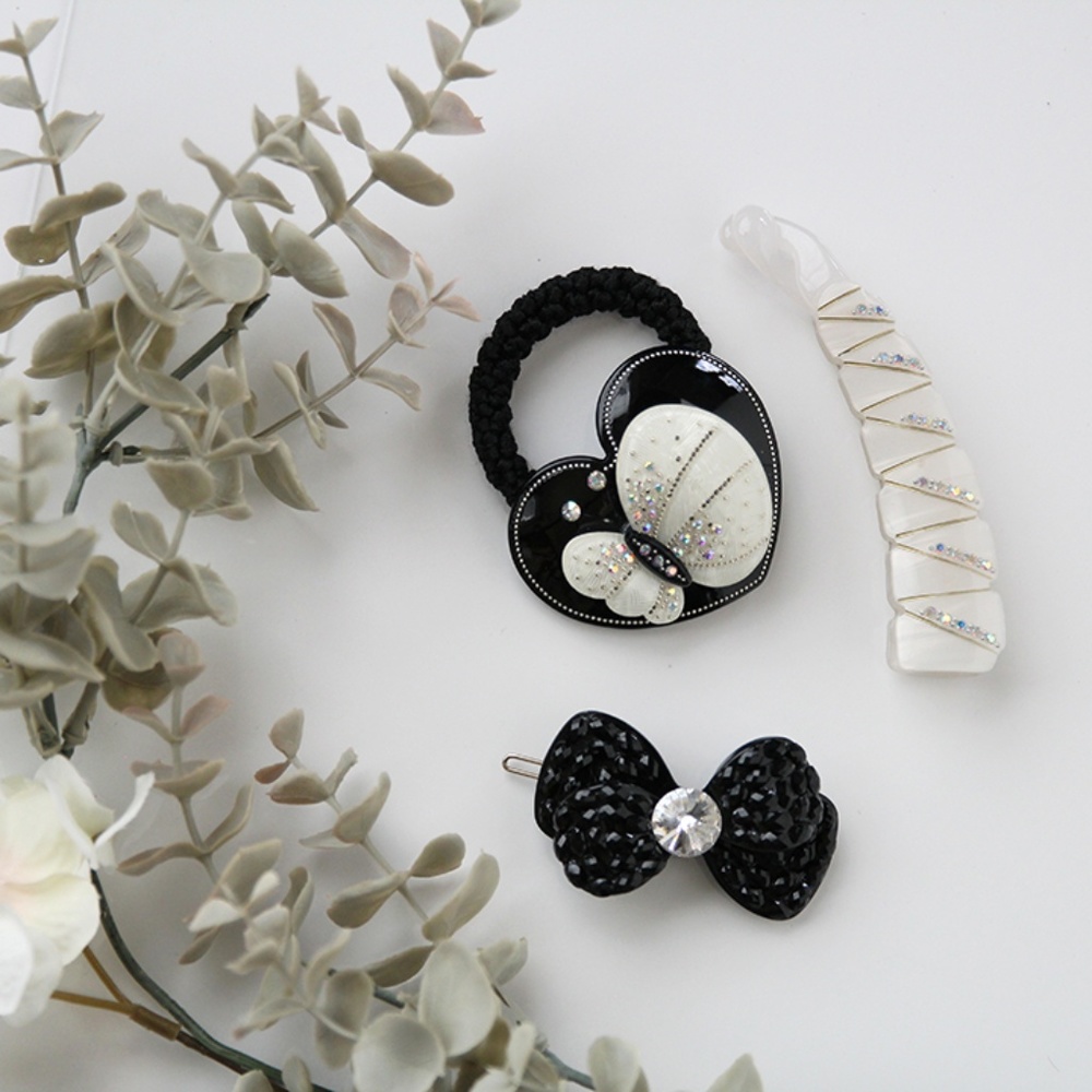 ✨SALE✨ BLACK & WHITE Hair Accessories - Set of 3